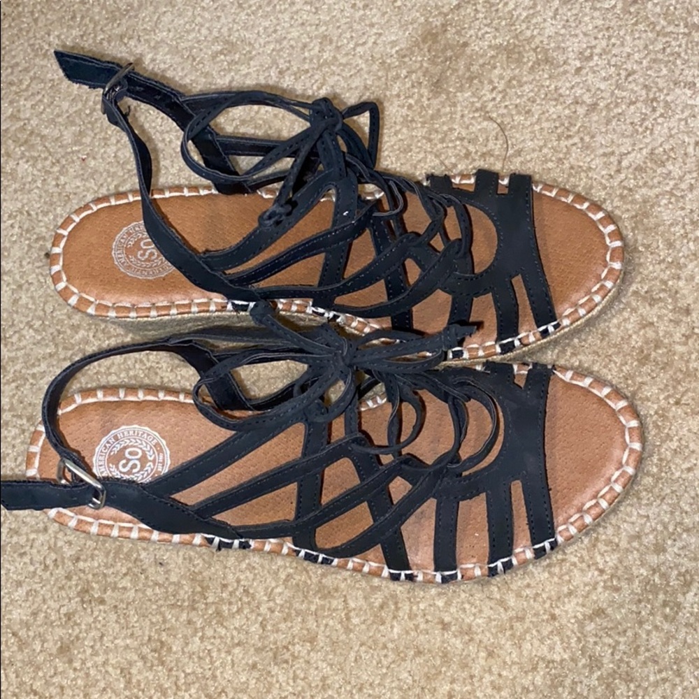 Wedge heels